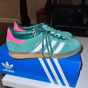 Size 8 Adidas Gazelle